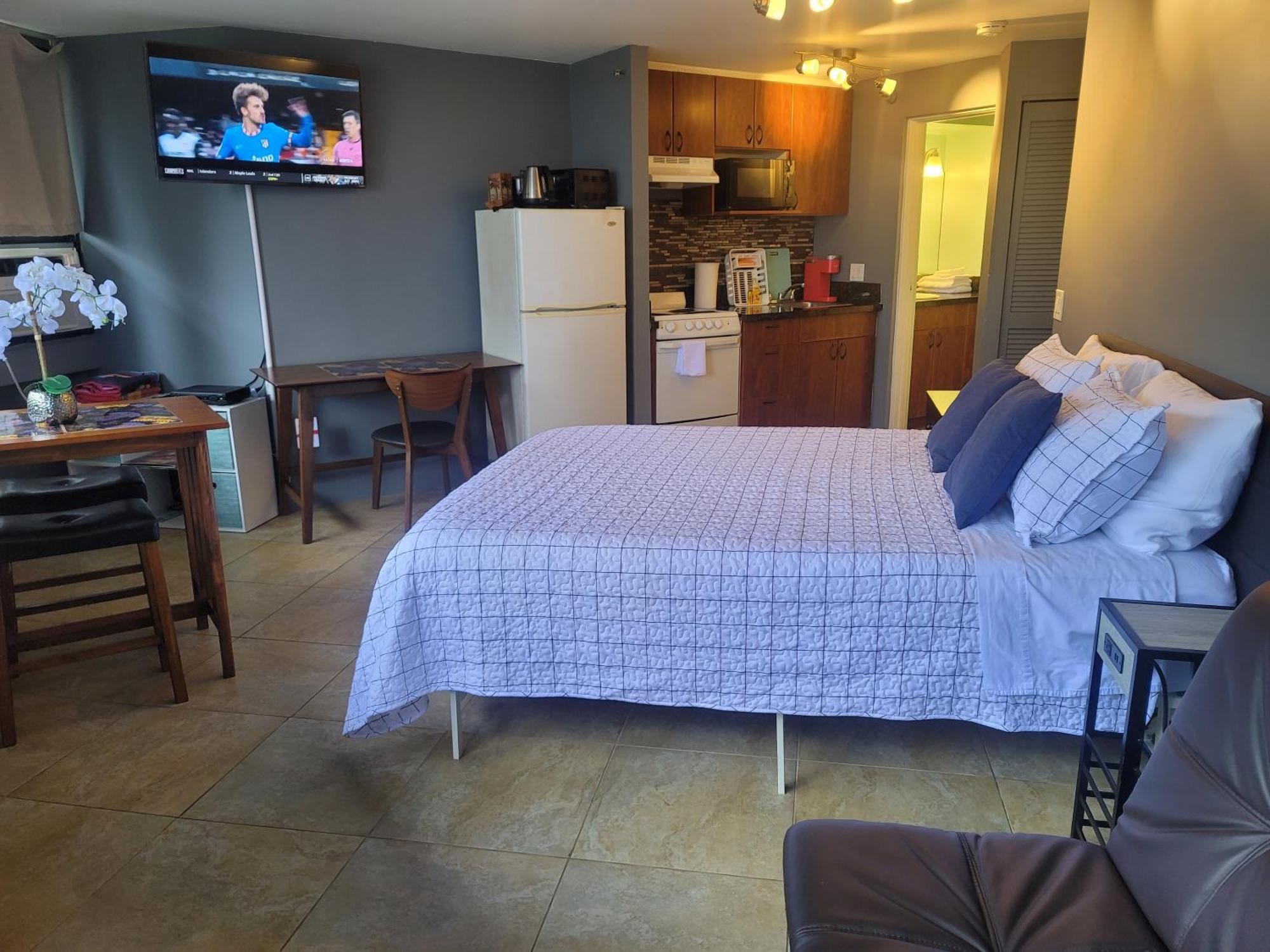 Waikiki Studio Steps To Beach-Mall Free Parking-Wifi Honolulu Room photo