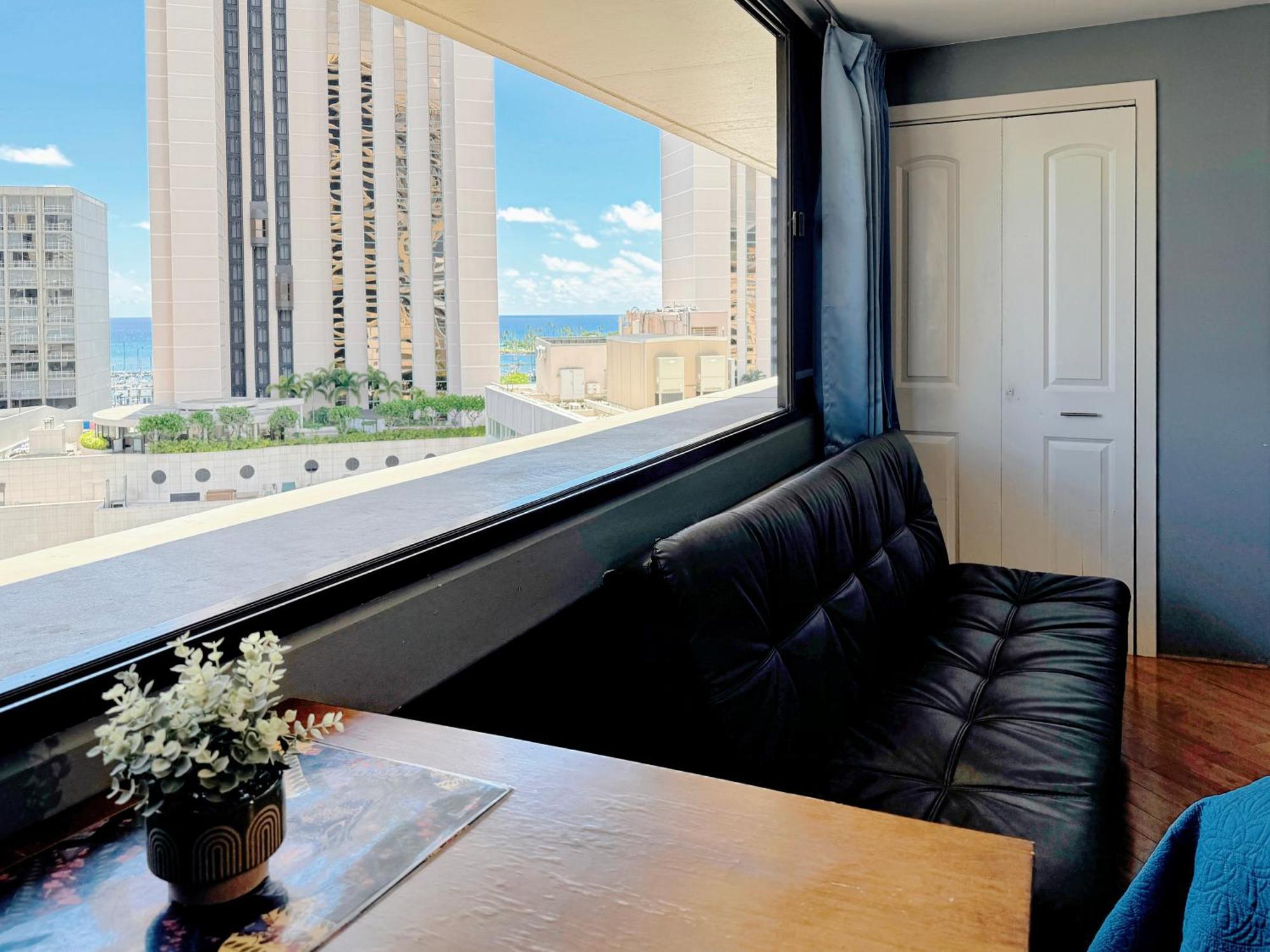 Waikiki Studio Steps To Beach-Mall Free Parking-Wifi Honolulu Exterior photo